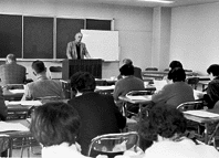 伝承活動のリーダーに ほか (2000年1月29日号)