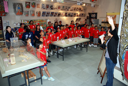 ようこそ東近江市へ 福岡「城少レッド」玉緒レッドと交流