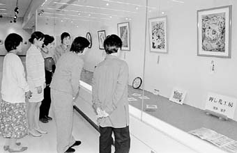 31日まで 市外からも出場チーム募る ほか (2000年10月29日号)