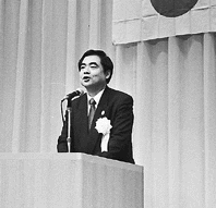 小西哲氏を励ます ほか (2000年1月15日号)