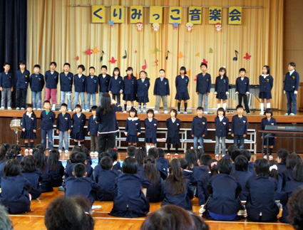 能登川北小 心ひとつに響く歌声