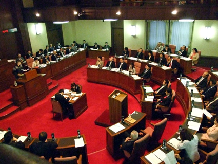 副知事 1人制が再燃の動き！新会派「真政会」が議員総会で協議