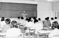 応募５倍の難関 講義や実技など61時間 ほか (2000年7月21日号)