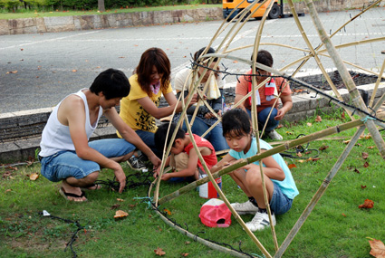 飾り付け作業も順調に終える 本番間近の「コトナリエ」