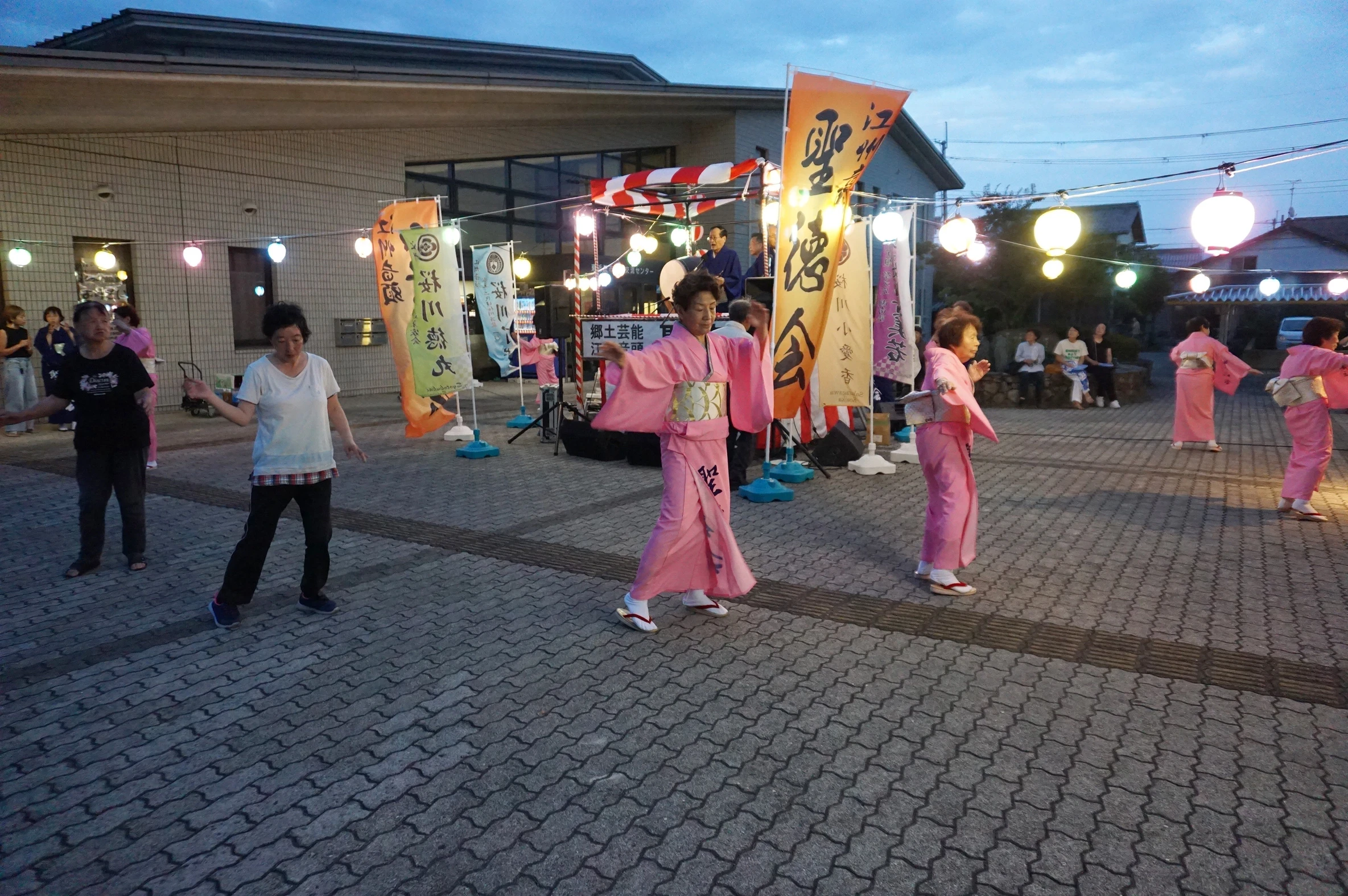 蒲生野に万葉と遊ぶ鈴木靖将・鈴木晴嵐展 | 滋賀報知新聞