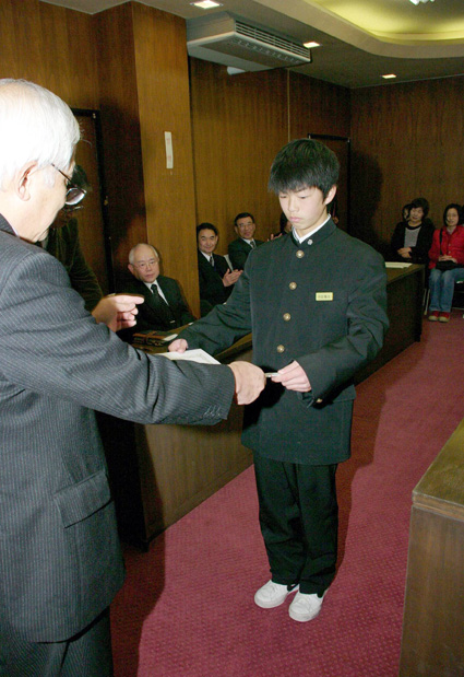 社会を明るくする運動 非行問題に取り組む標語作品