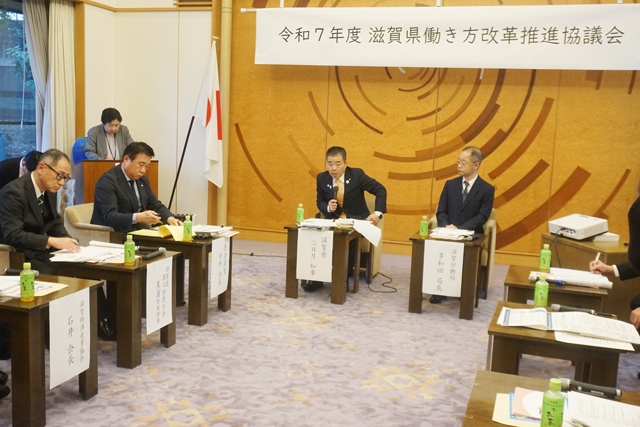 政労使で賃上げへの状況・課題を共有