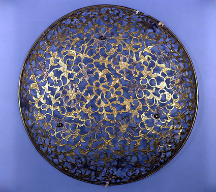 県近美　志村ふくみ作品など収蔵する郷土美術を紹介