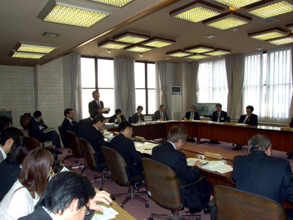 テレビでリアルタイムに行事自粛要請