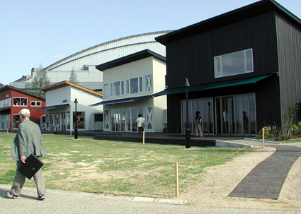 23日、本格オープン“なぎさのテラス”