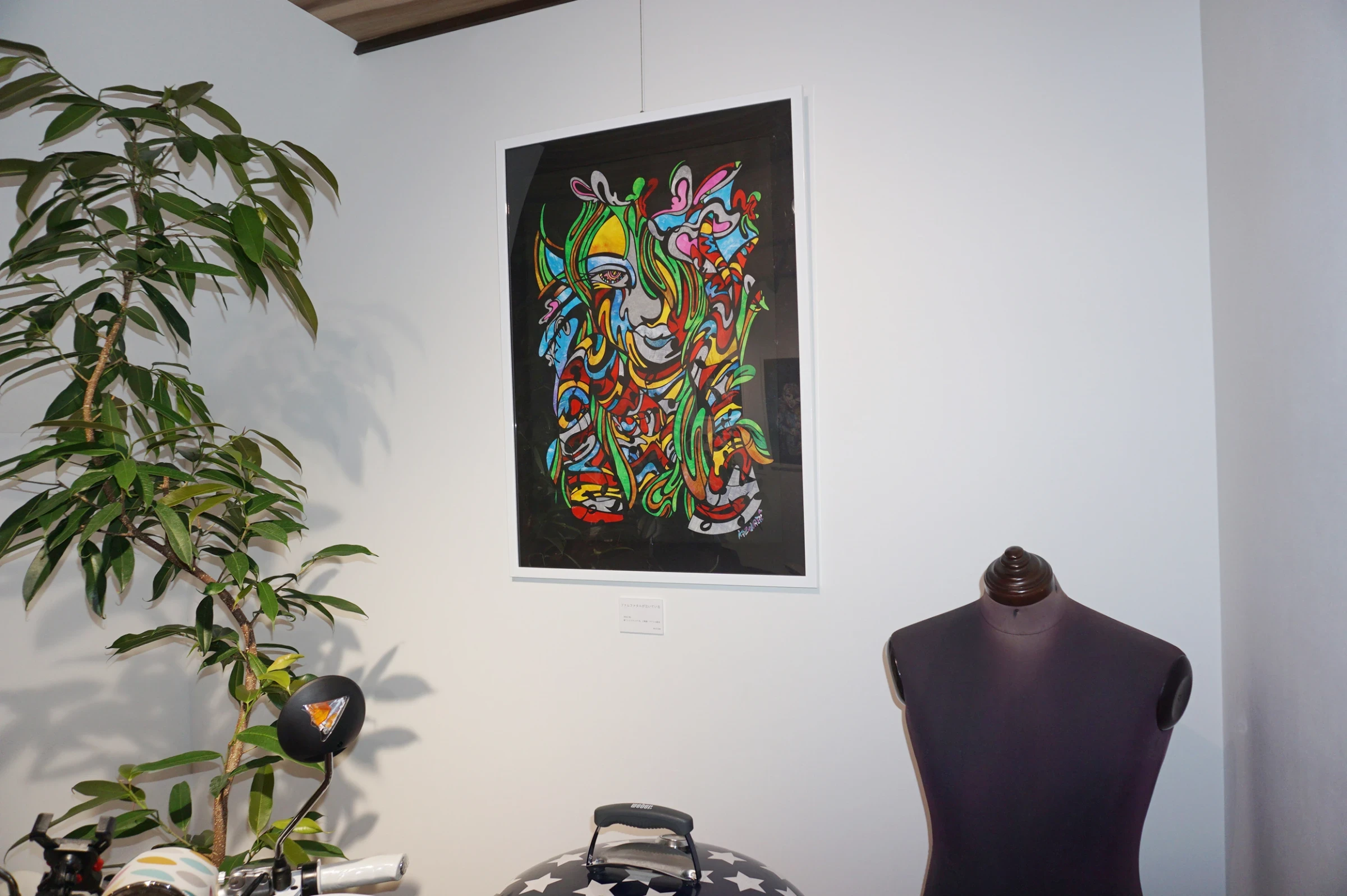 切り絵アーティスト Ｈａｃｈｉさん県初個展