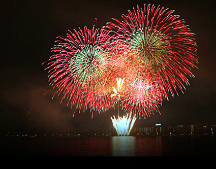 8月7日に「びわ湖大花火大会」