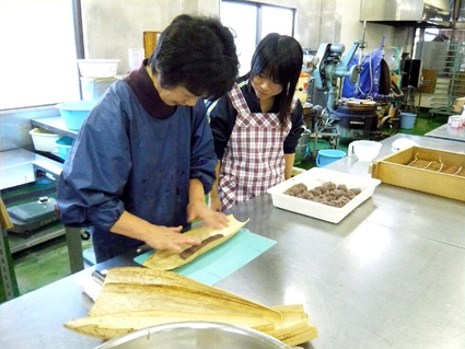 昔ながらの味を伝える! 「丁稚ようかん作り」