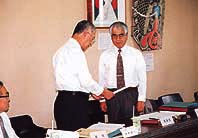 中心市街地活性化に乗り出す ほか (2000年10月1日号)