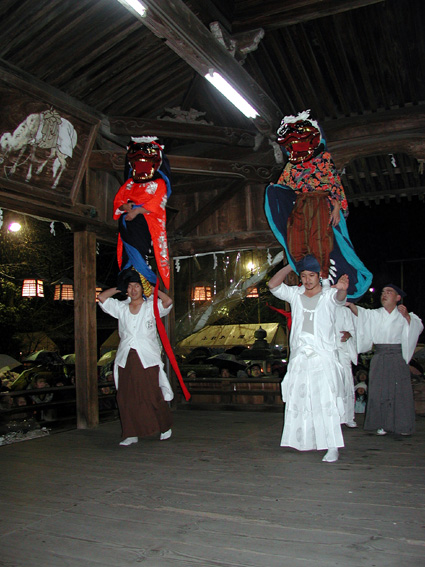 新春の野々宮神社が面白い！除夜の鐘とともに　女形の道中