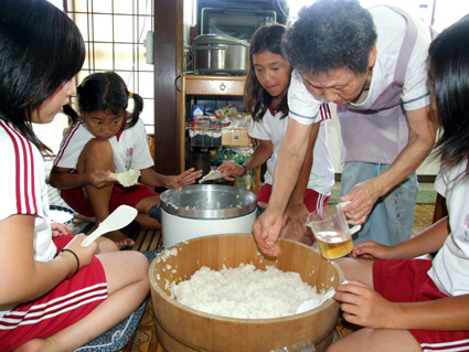 ほんもの体験で感動共有!「農村民泊インストラクター養成講座」